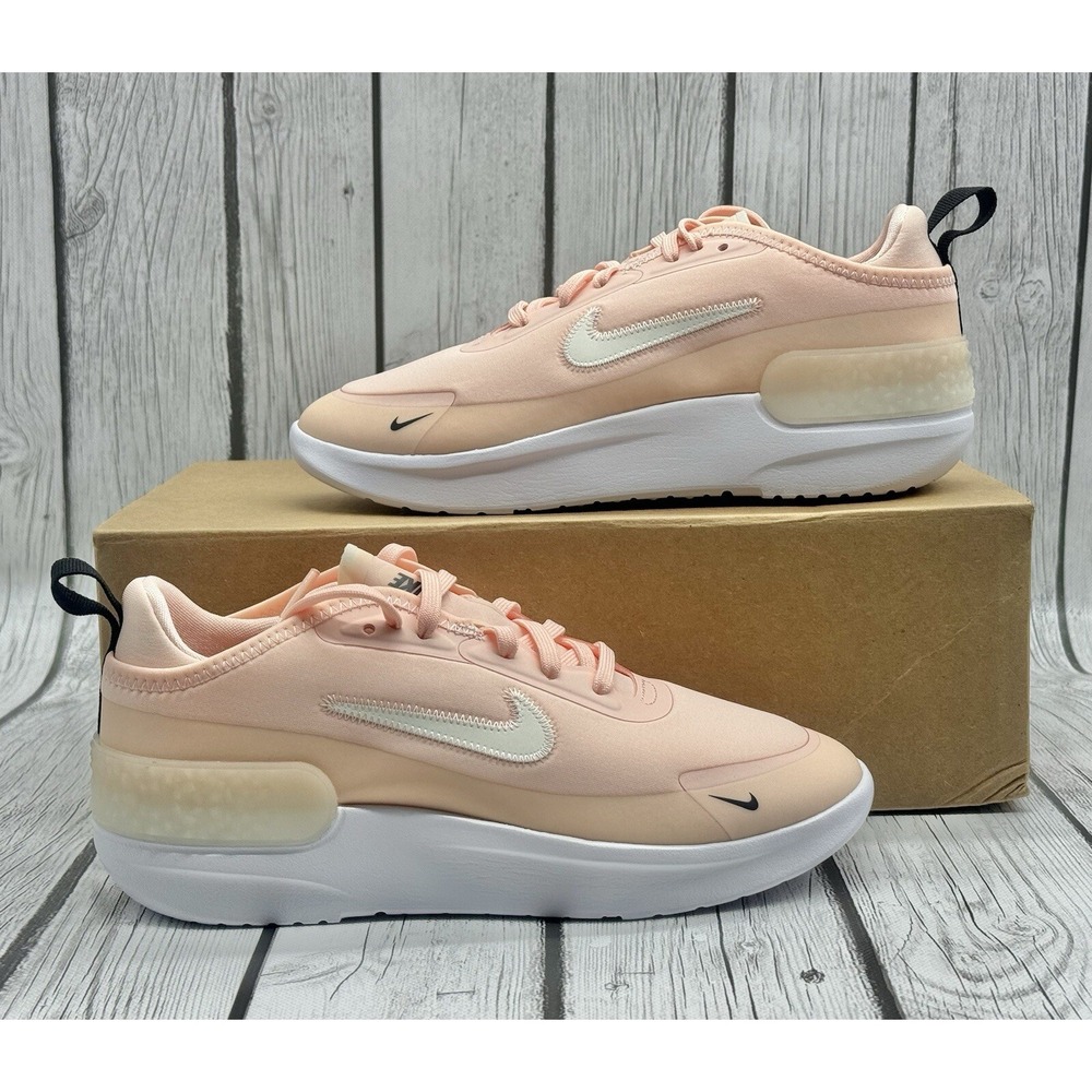 Nike Women's Amixa Washed Coral Size 6.5 / Men's Size 5 CD5403-602